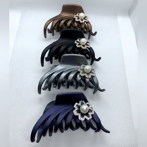 4 Claw hair clips